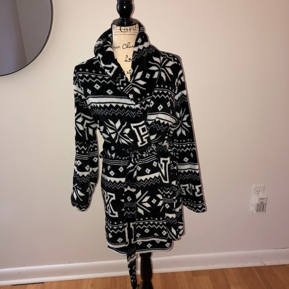 PINK Victoria's Secret Other - PINK patterned robe